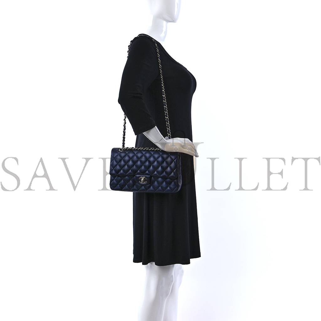 Ch*el iridescent calfskin quilted medium double flap navy (25*15*6cm)