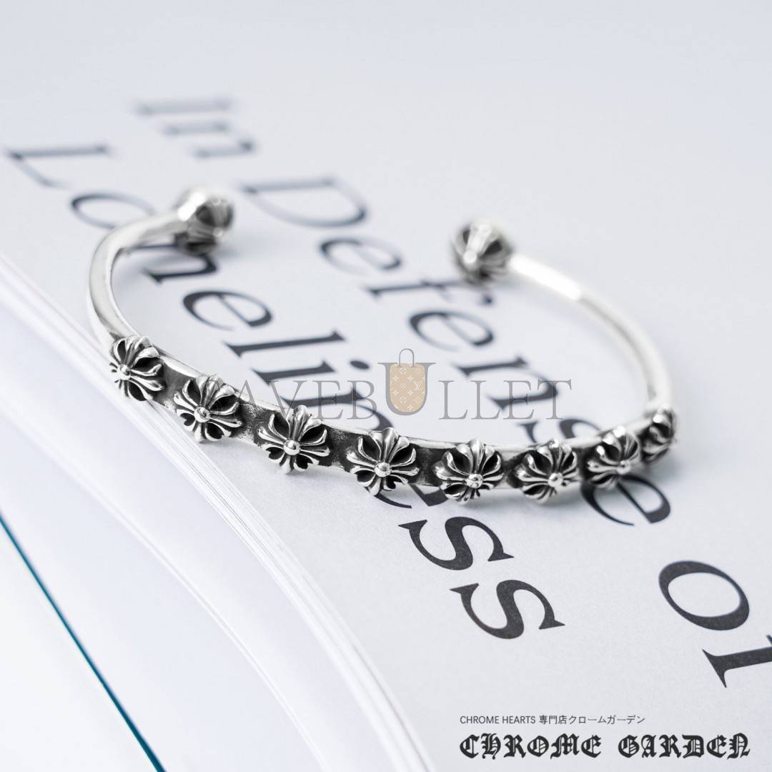 Ch**me He**ts ch plus skinny multi cuff