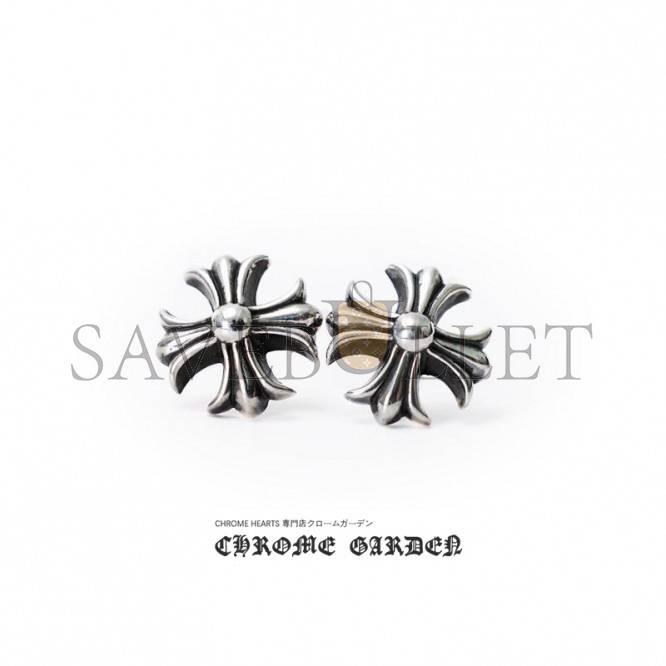 Ch**me He**ts cross cut out stud earring