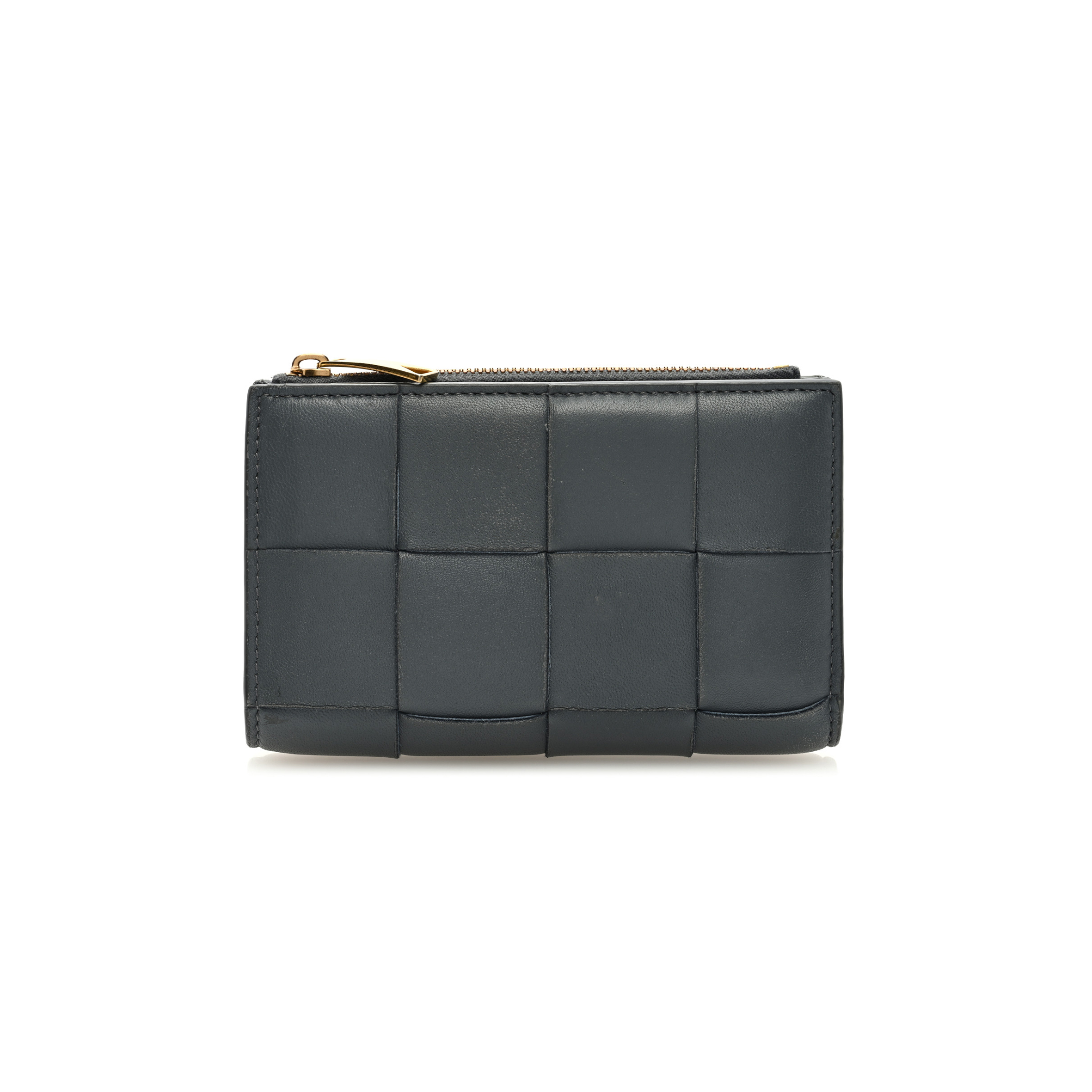 bo*te*ga Ve*ne*ta nappa maxi intrecciato medium cassette bifold zip wallet thunder (15*12*1cm)