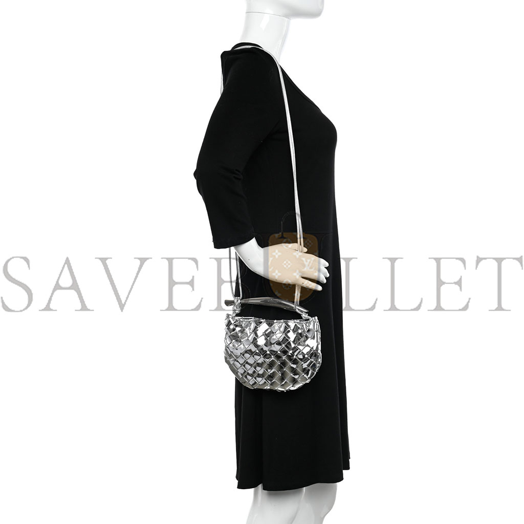 bo*te*ga Ve*ne*ta mirror laminated nappa intrecciato mini sardine bag silver (20*14*3cm)