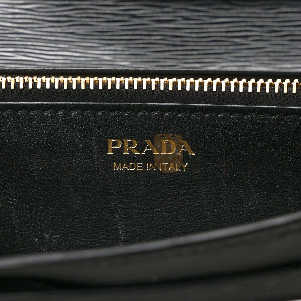Pra*a vitello move continental flap wallet black (21*11*2cm)