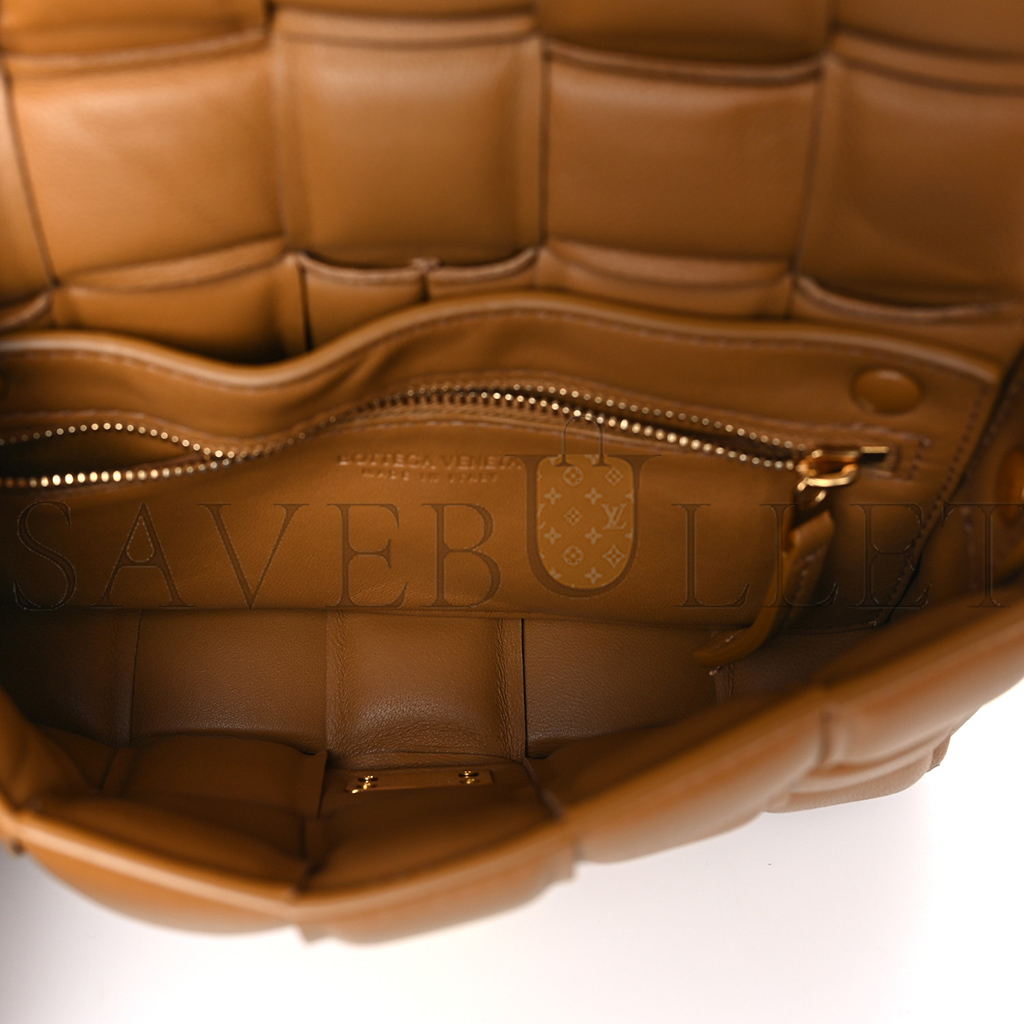 bo*te*ga Ve*ne*ta nappa maxi intreccio padded cassette crossbody bag caramel (26*18*8cm)
