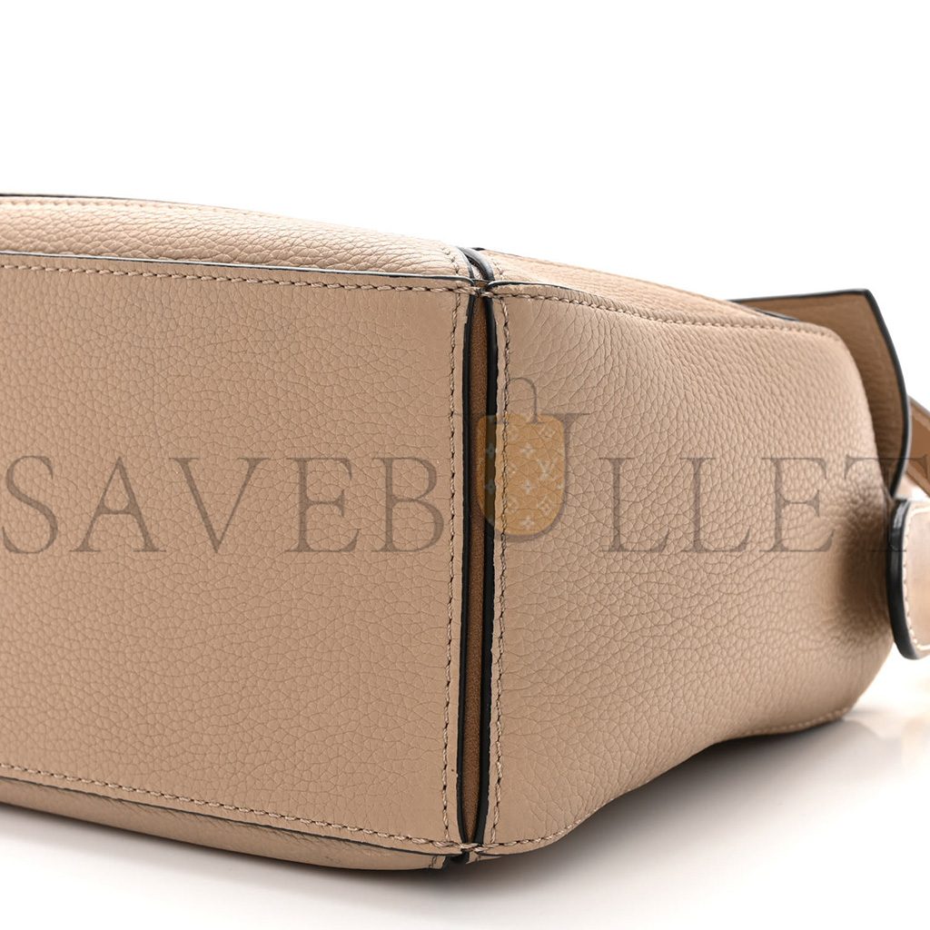 l*ew* grained calfskin small puzzle bag sand mink (24*16.5*10.5cm)