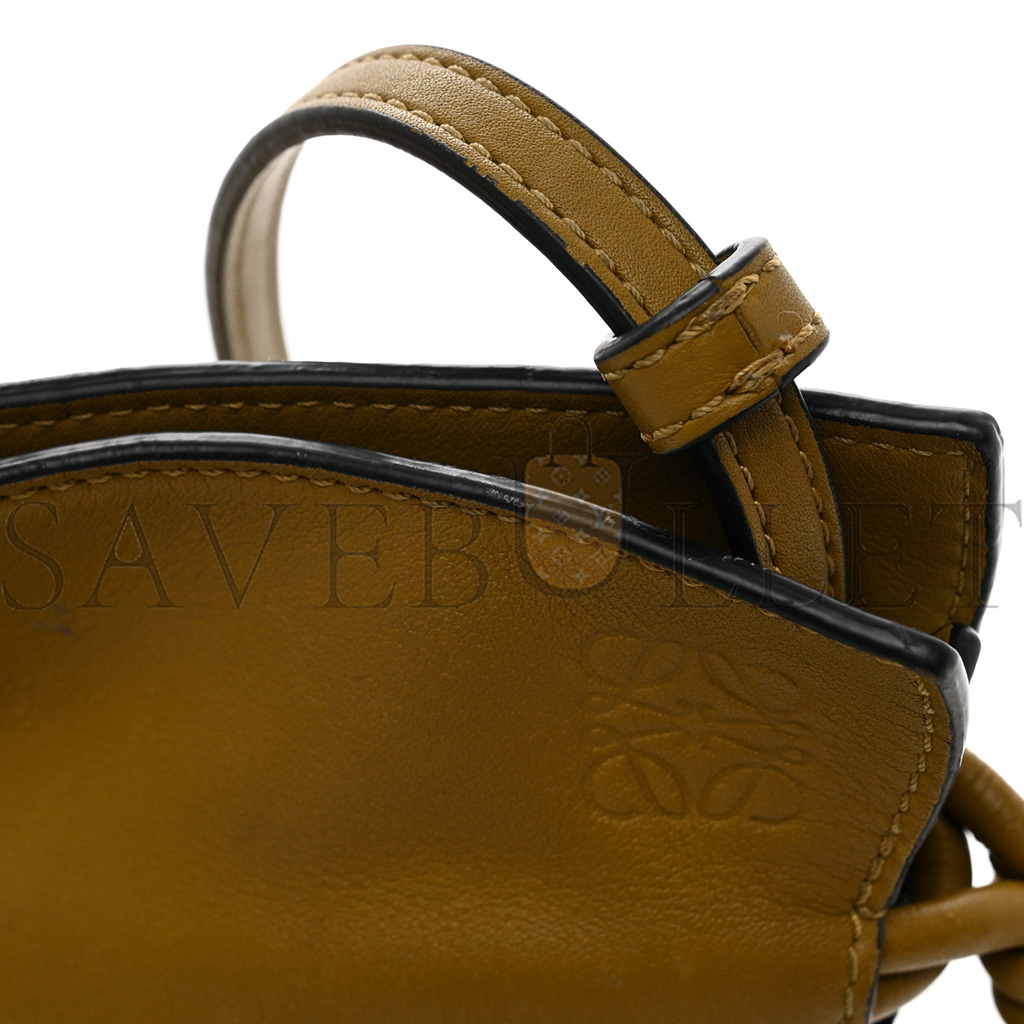 l*ew* calfskin mini flamenco knot clutch ochre (22*19*7cm)