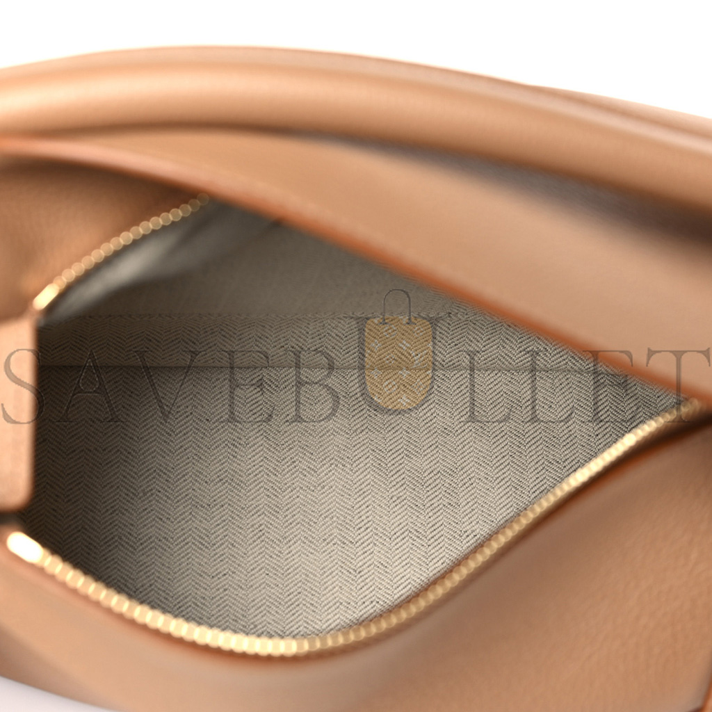 l*ew* grained calfskin small puzzle edge bag toffee (24*16.5*10.5cm)