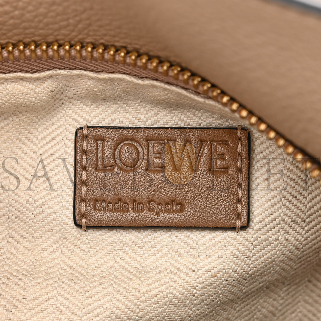 l*ew* grained calfskin small puzzle bag sand mink (24*16.5*10.5cm)
